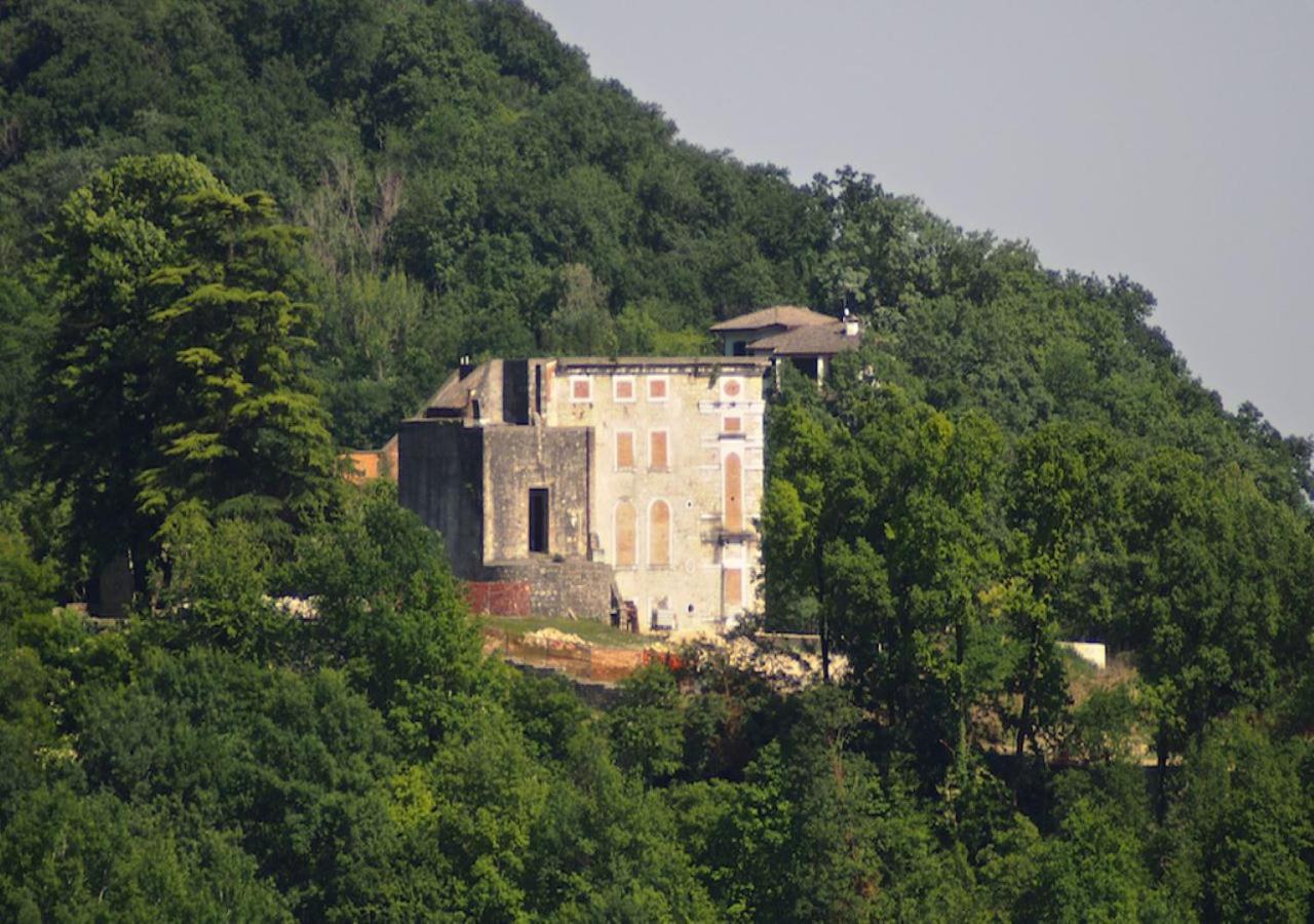 Albergo Diffuso Polcenigo C.Barnard المظهر الخارجي الصورة